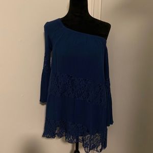 Shoulder less Lace Dress